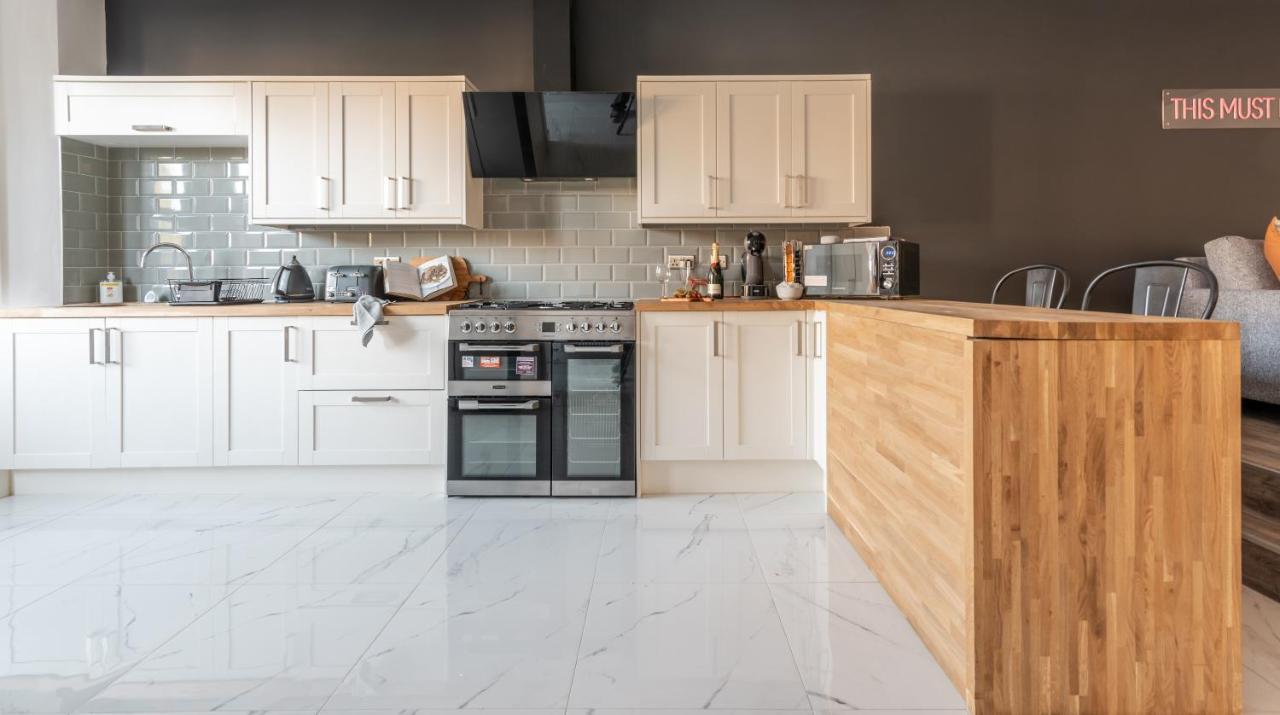 Ty Hapus Newport - Luxury 4 Bedroom Home Luaran gambar